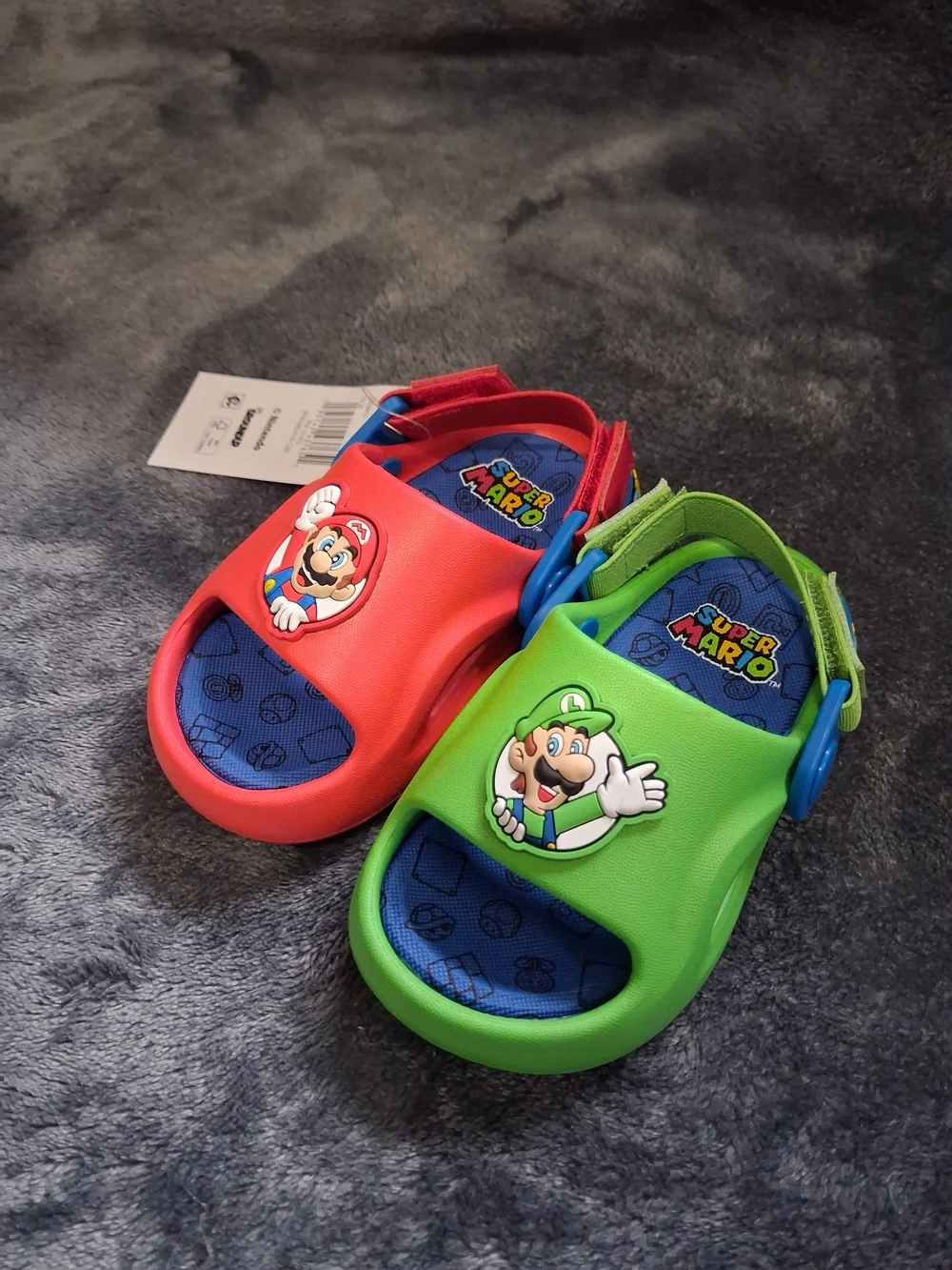 NWT Ground Up Super Mario Mario Luigi Slide Sandals Red/Green Kids Size:5/6